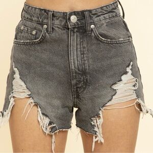 BLUE BUTTERCUP NWT Black Wash High Rise Frayed Cutoff Denim Jean Shorts Size S